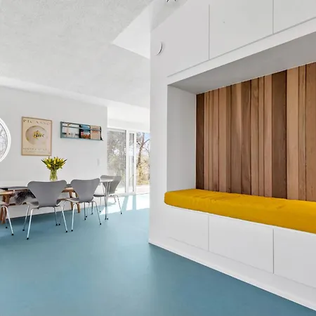 Vakantiehuis Amazing In With Kitchen Grenå