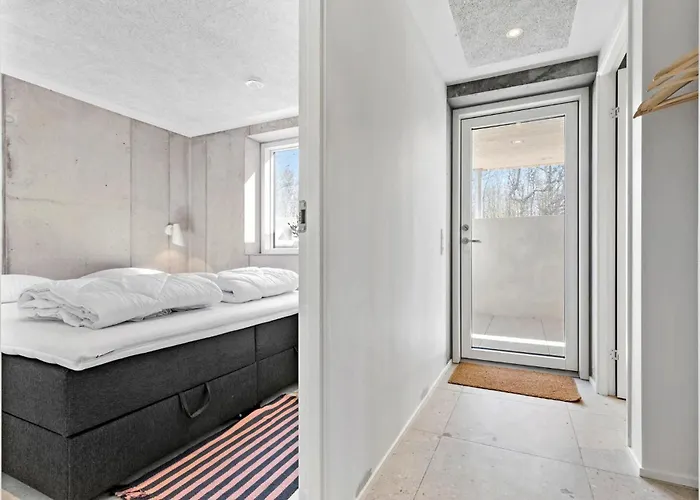 Amazing In With Kitchen Holiday home